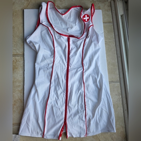 Rubie's Red & White Nurse Feelgood Costume Size Medium - Picture 4 of 12